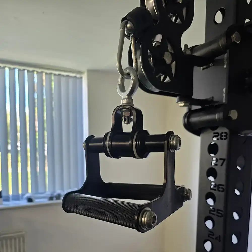 GRIT Narrow Grip Seated Row