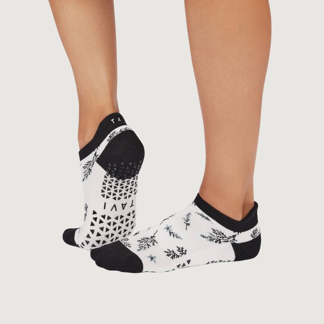 Tavi Savvy Grip Socks