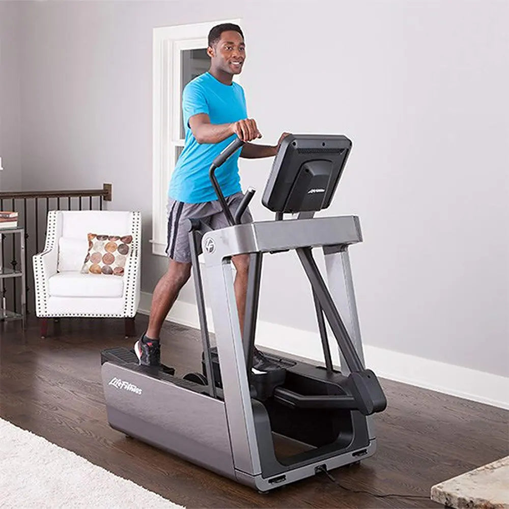 Life Fitness FS4 Crosstrainer with 7” Touchscreen Console