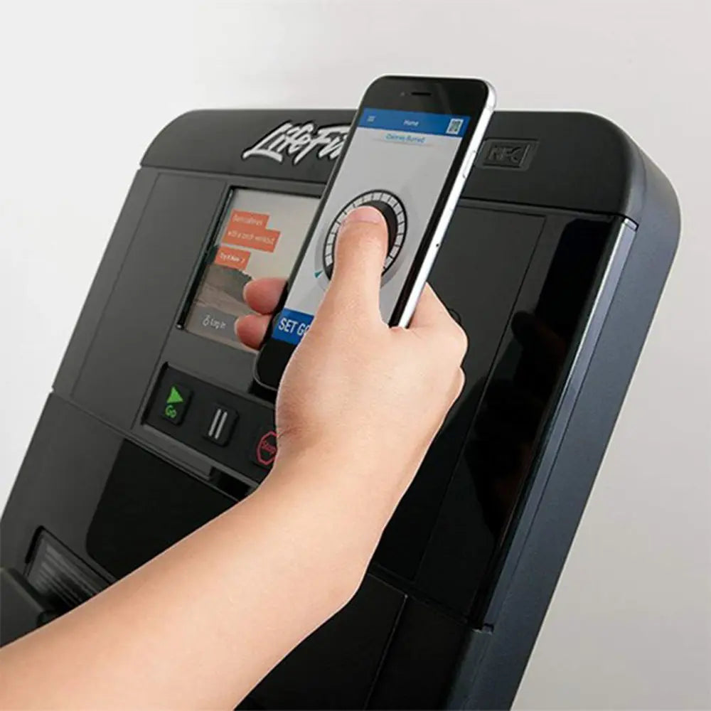 Life Fitness FS4 Crosstrainer with 7” Touchscreen Console